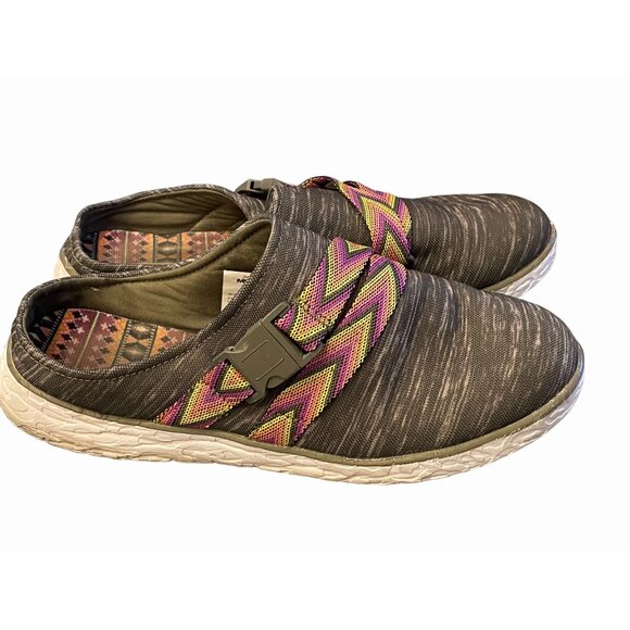 MUK LUKS Mules Clogs Boardwalk Promenade  sz 11 womens aztek - Picture 1 of 7